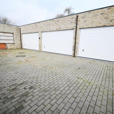 Garage / parking te koop in Izegem