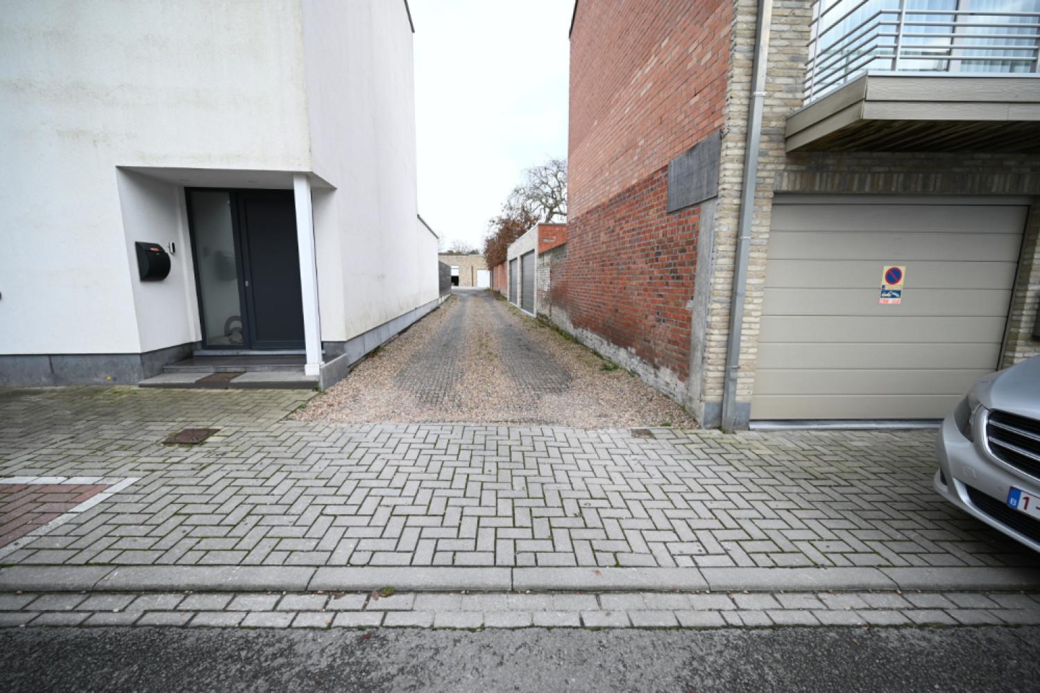 Garage / parking te koop in Izegem