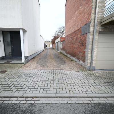 Garage / parking te koop in Izegem