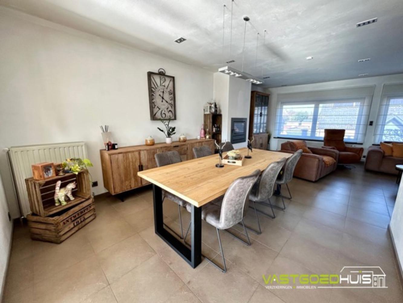 Bel etage for sale in Ninove